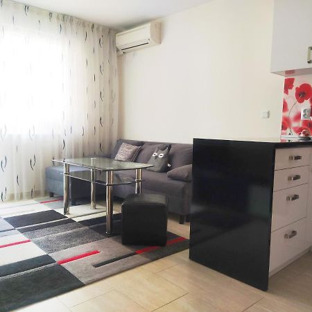 Modern Apartment In بورغاس المظهر الخارجي الصورة
